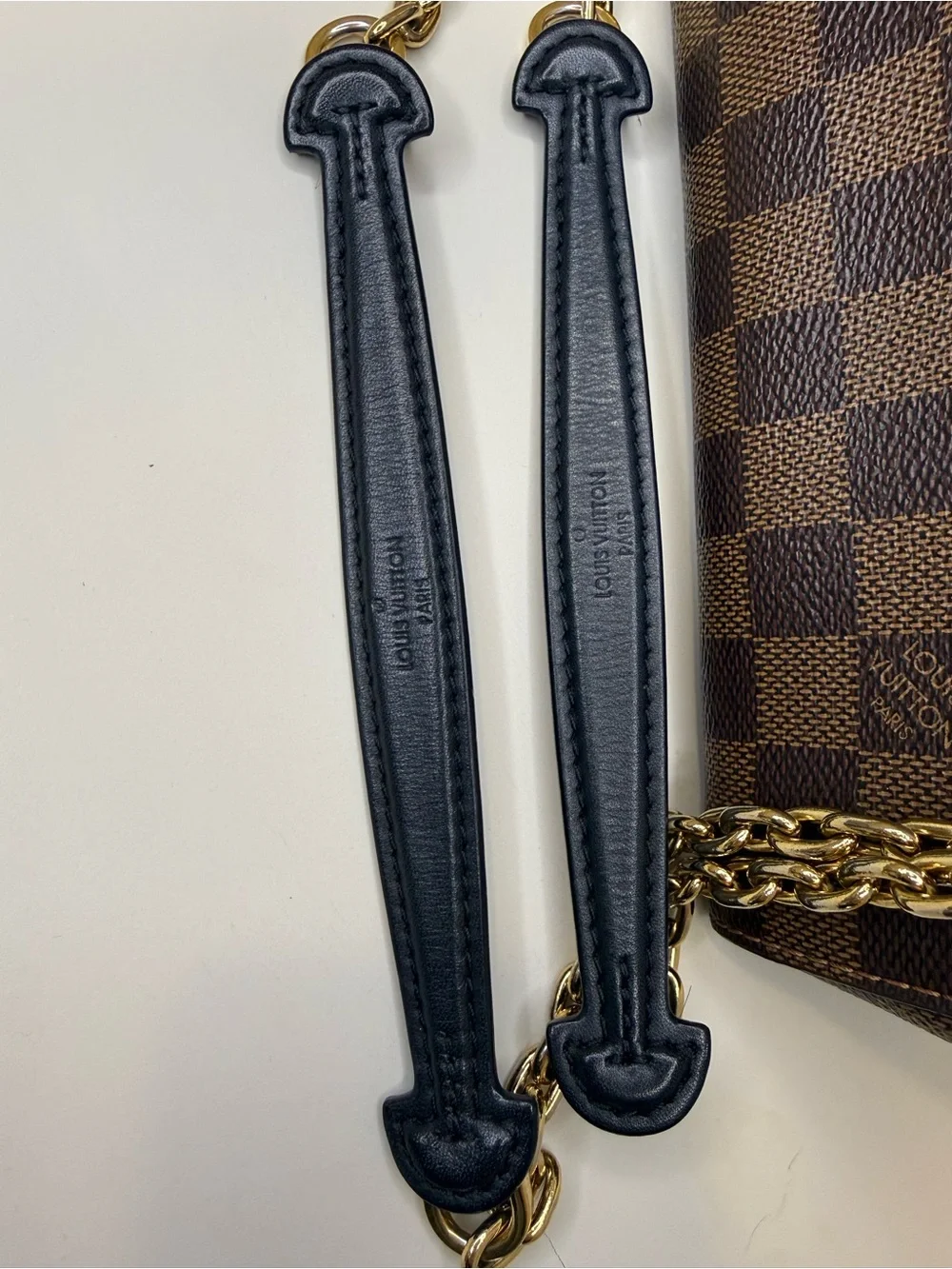 Authentic- Louis Vuitton Vavin PM – Damier Ebene / Creme